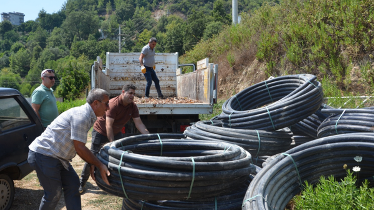 Antalya’da üreticilere 12 bin 300 metre sulama borusu desteği